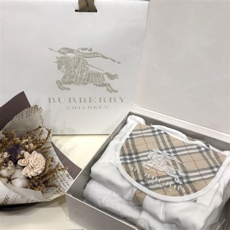 burberry 嬰兒